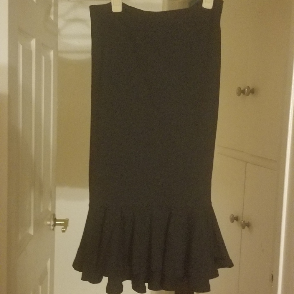 Black skirt